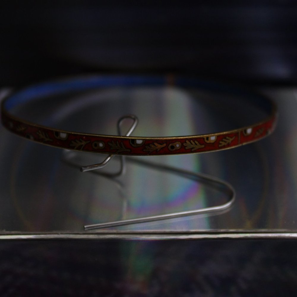 Red Cloisonne Enamel Bangle Bracelet - Picture 2 of 3